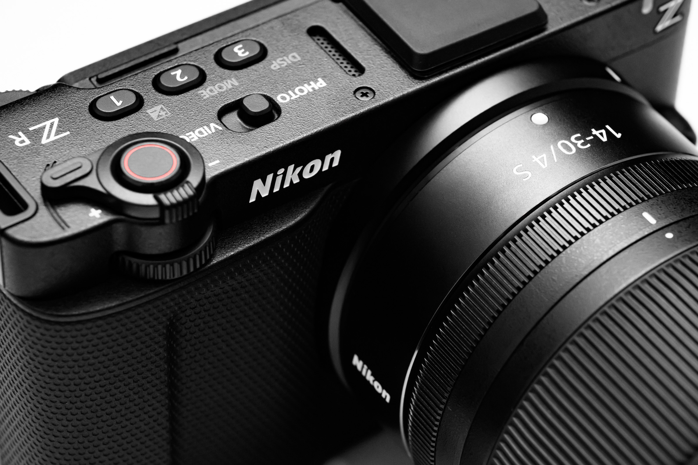 令和最新版のニコンDL買いました