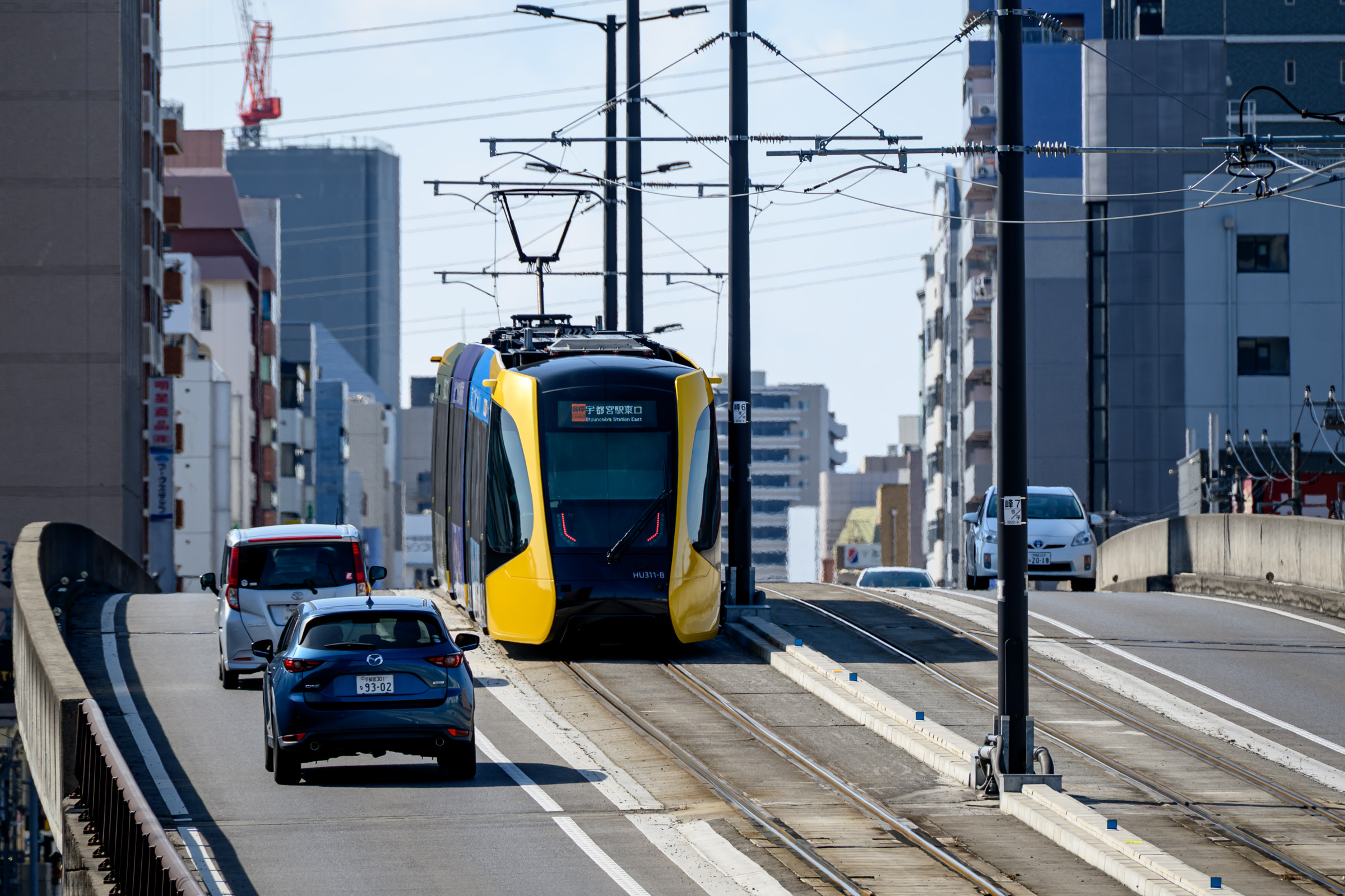 ニコンのズームリングとキヤノンはフォーカスリングの回転方向は間違ってると思う